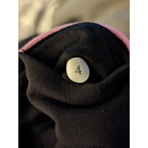 Lululemon athletica capris - Picture 8 of 8